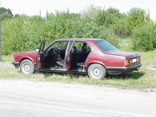 külg