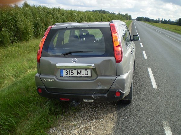 avr100