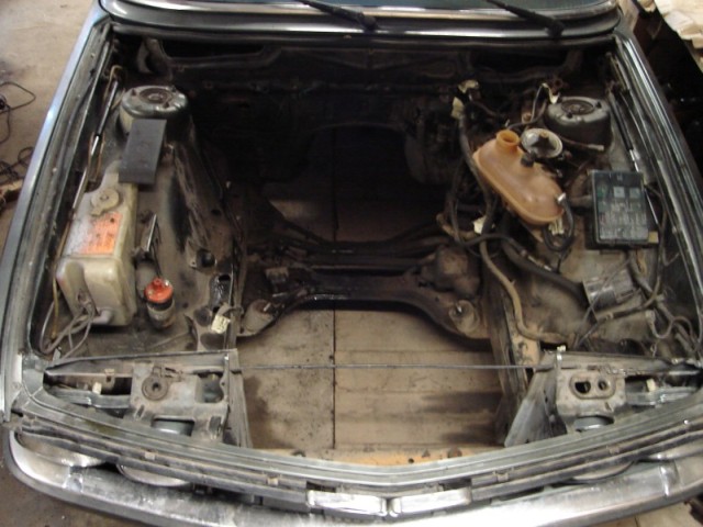 2.8 mootor eemaldatud