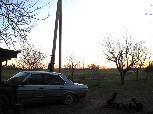 i12