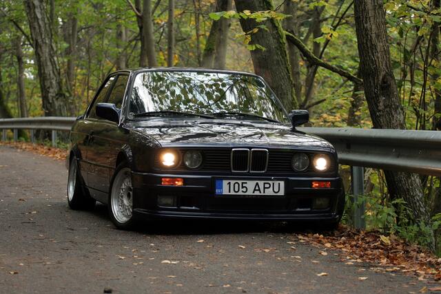 e30