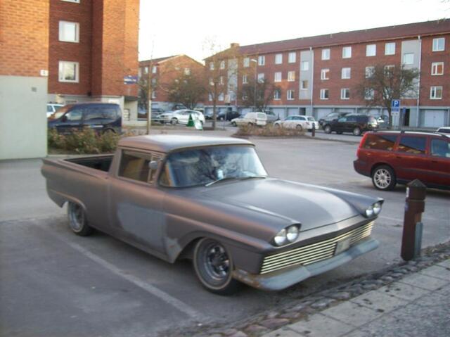 100_2556 (Large).JPG