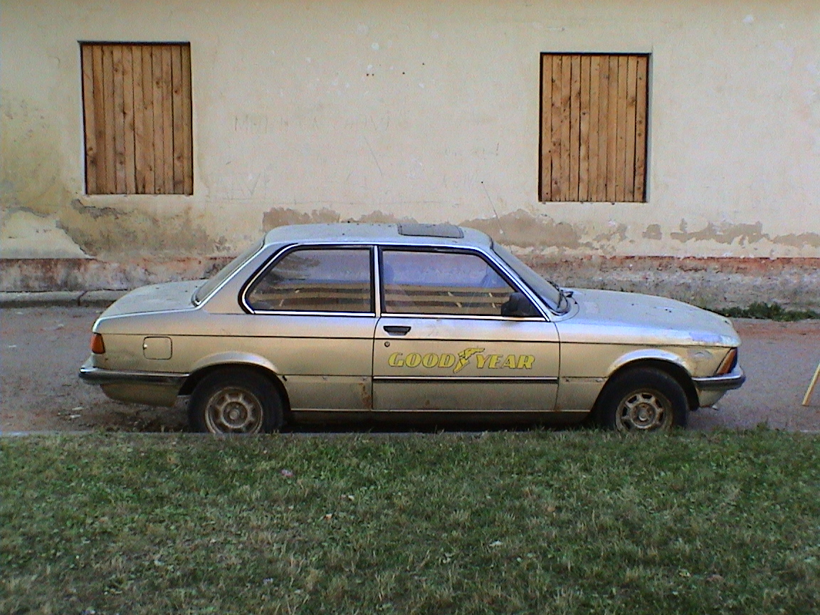 E21