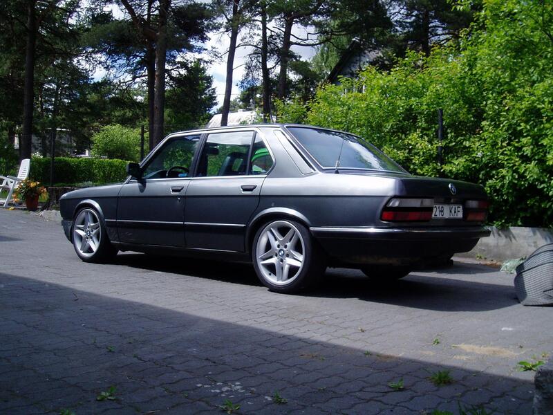 528i 83´a