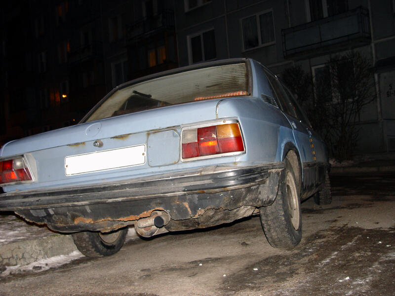 e12 003