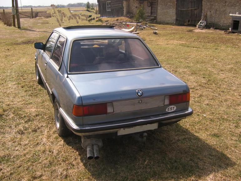 '81 320