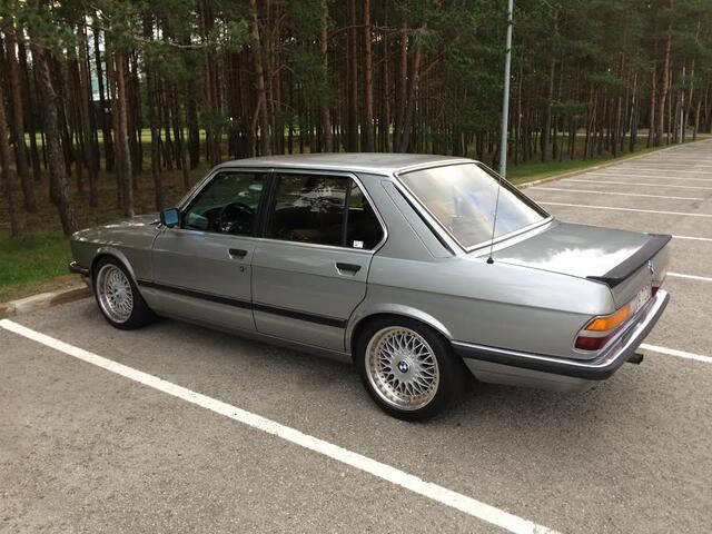 e28