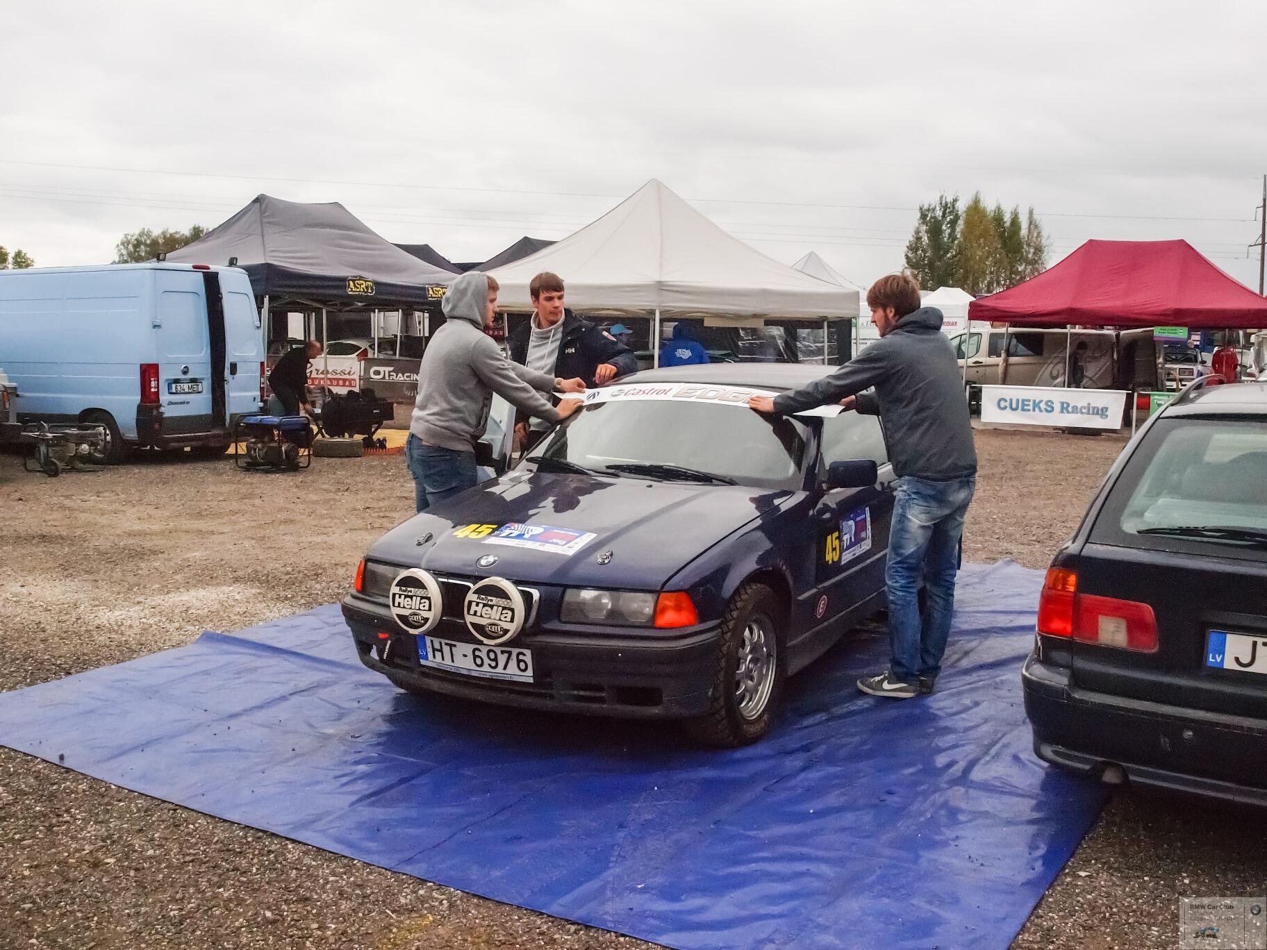 P9237153_edited.jpg