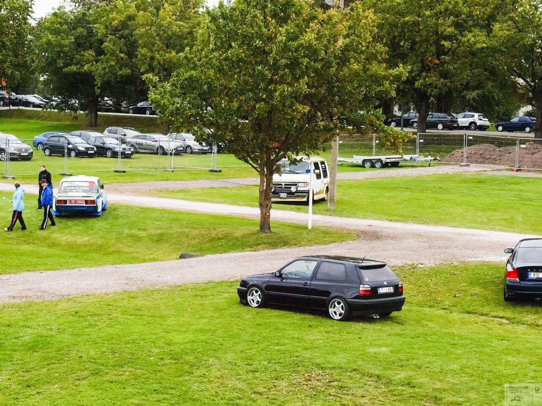 P9237171_edited.jpg