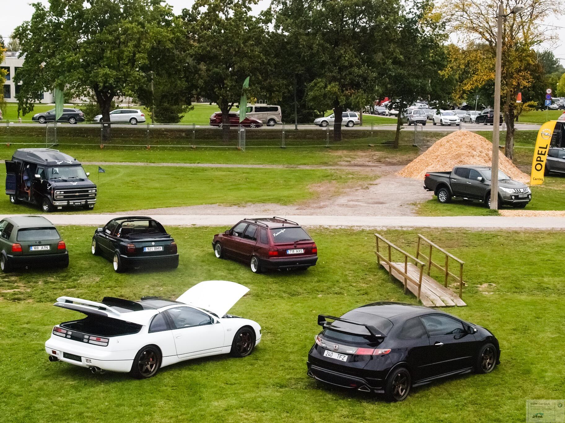 P9237173_edited.jpg