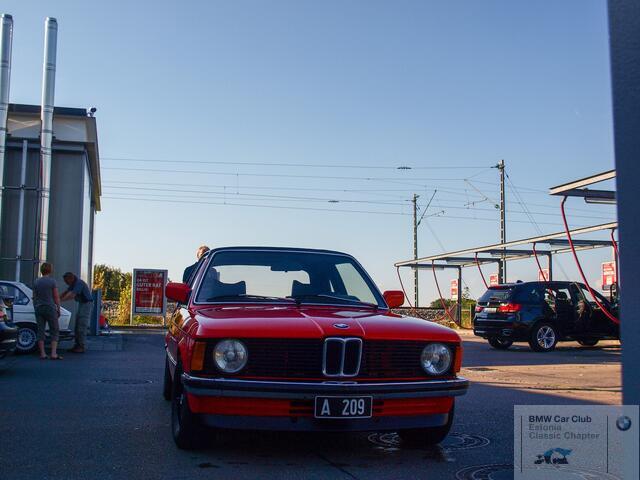 P9084737_edited.jpg