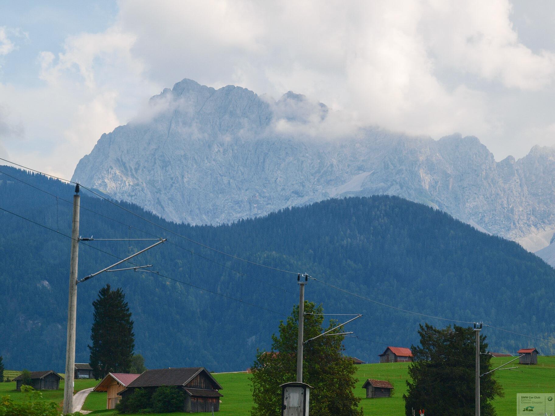 P9116159_edited.jpg