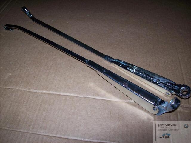 100 0472 (Large)
