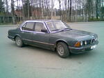 BMW 728i,83