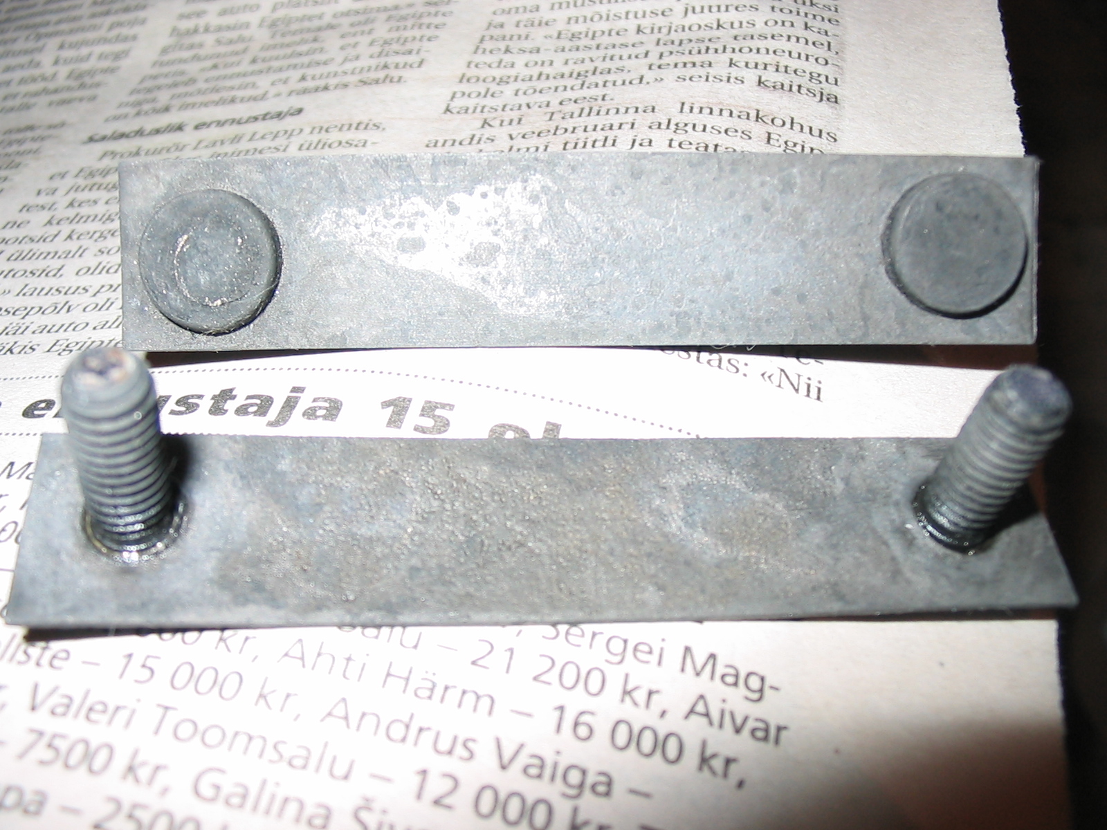 Peale atsetooniga puhastamist.