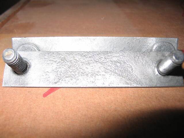 Lõpuks puhastasin detaili veel trelli otsa käiva nailonharjaga.